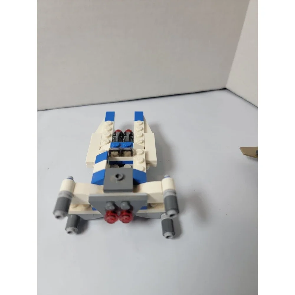 LEGO Star Wars Spacecraft Vehicle Lot of 2 Built Models No Minifigures...